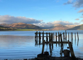 Beautiful Upper Apartment/Stunning Sea Views, Isle of Bute